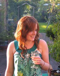 {short description of image}